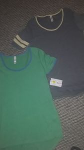 Lularoe tees